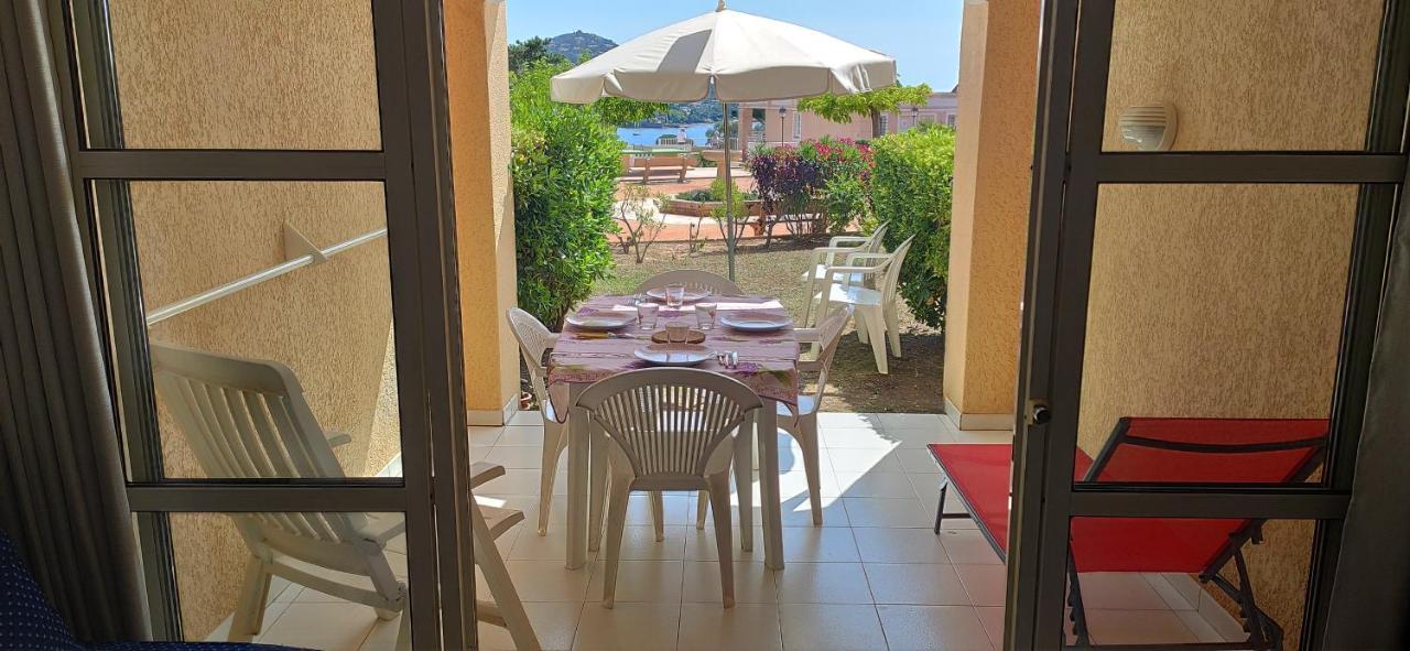 Cap Esterel T2 1ch 4-5p Rez-de-Jardin Vue Mer, Piscine, Parking et Ménage inclus, WIFI gratuit Saint-Raphaël Buitenkant foto